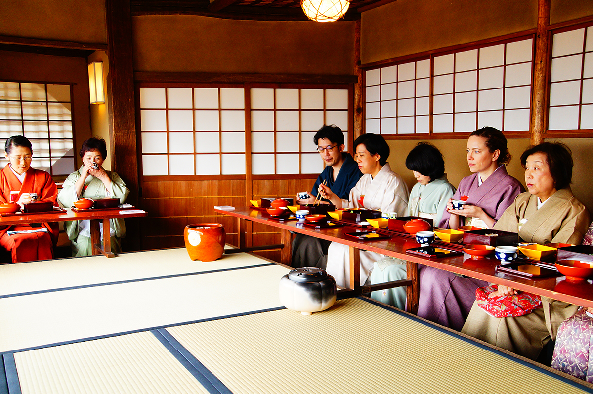 冨士見亭で三友居の点心